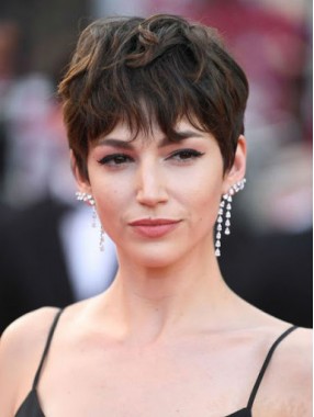 Pixie Cut Kurz Wellig Kappenlos Echthaar Perücken Mit Dem Pony 8 Inches