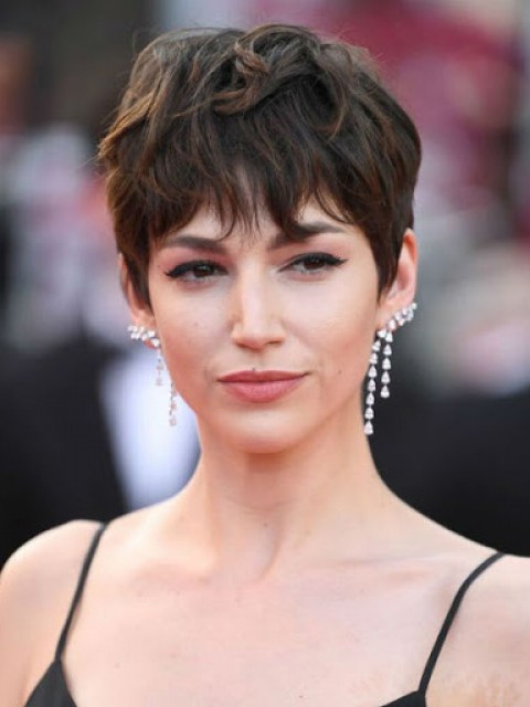 Pixie Cut Kurz Wellig Kappenlos Echthaar Perücken Mit Dem Pony 8 Inches