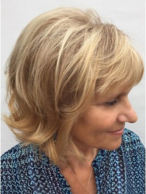 Layered Blond Kurz Kappenlos Echthaar Perücken Mit Dem Pony 8 Inches